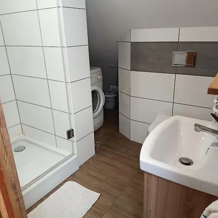 Checz Goscinna- Pokoje,sauna,jacuzzi, Sala Konferencyjna *
