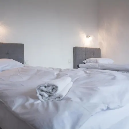 Checz Goscinna- Pokoje,sauna,jacuzzi, Sala Konferencyjna