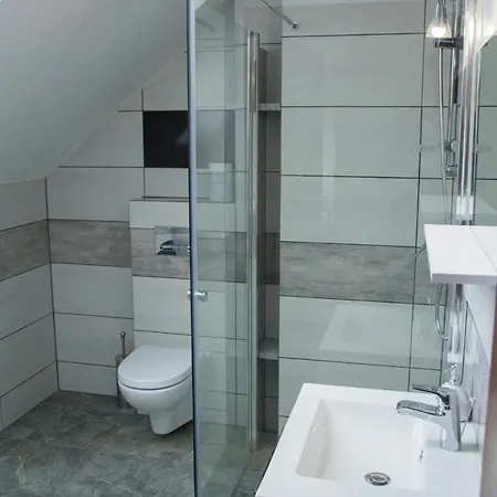 Checz Goscinna- Pokoje,sauna,jacuzzi, Sala Konferencyjna * Grzybno