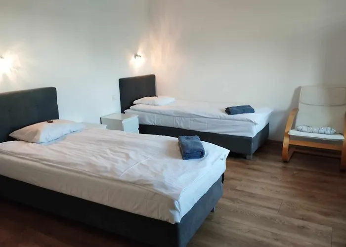 Checz Goscinna- Pokoje,sauna,jacuzzi, Sala Konferencyjna *