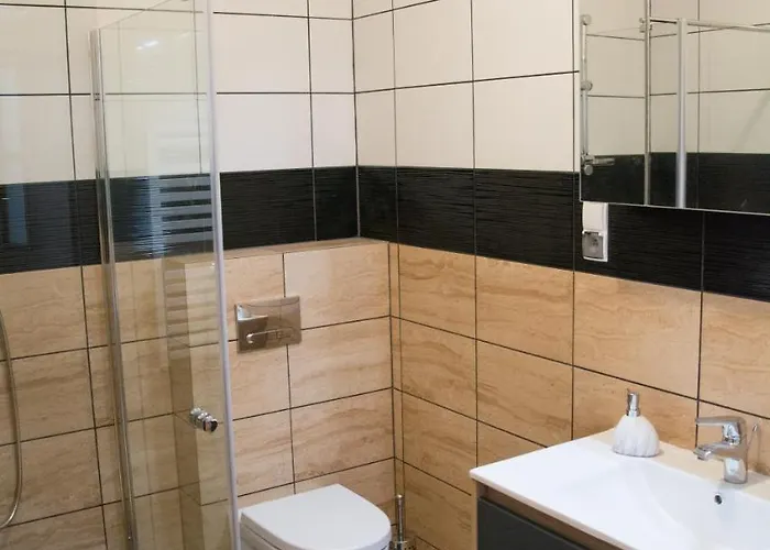 Checz Goscinna- Pokoje,sauna,jacuzzi, Sala Konferencyjna